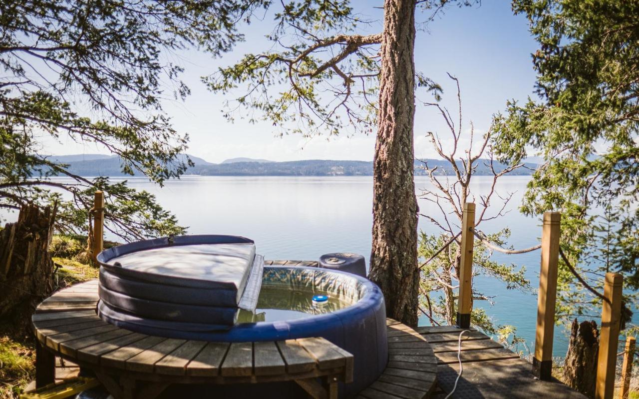 Serenity By The Sea Retreats Montague Harbour ภายนอก รูปภาพ