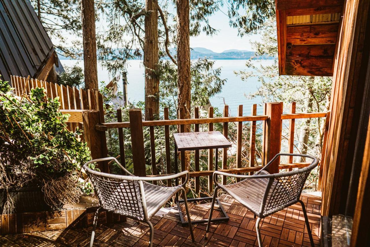 Serenity By The Sea Retreats Montague Harbour ภายนอก รูปภาพ